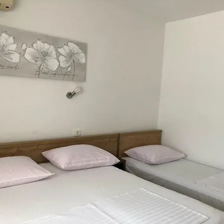 Apartment Sea